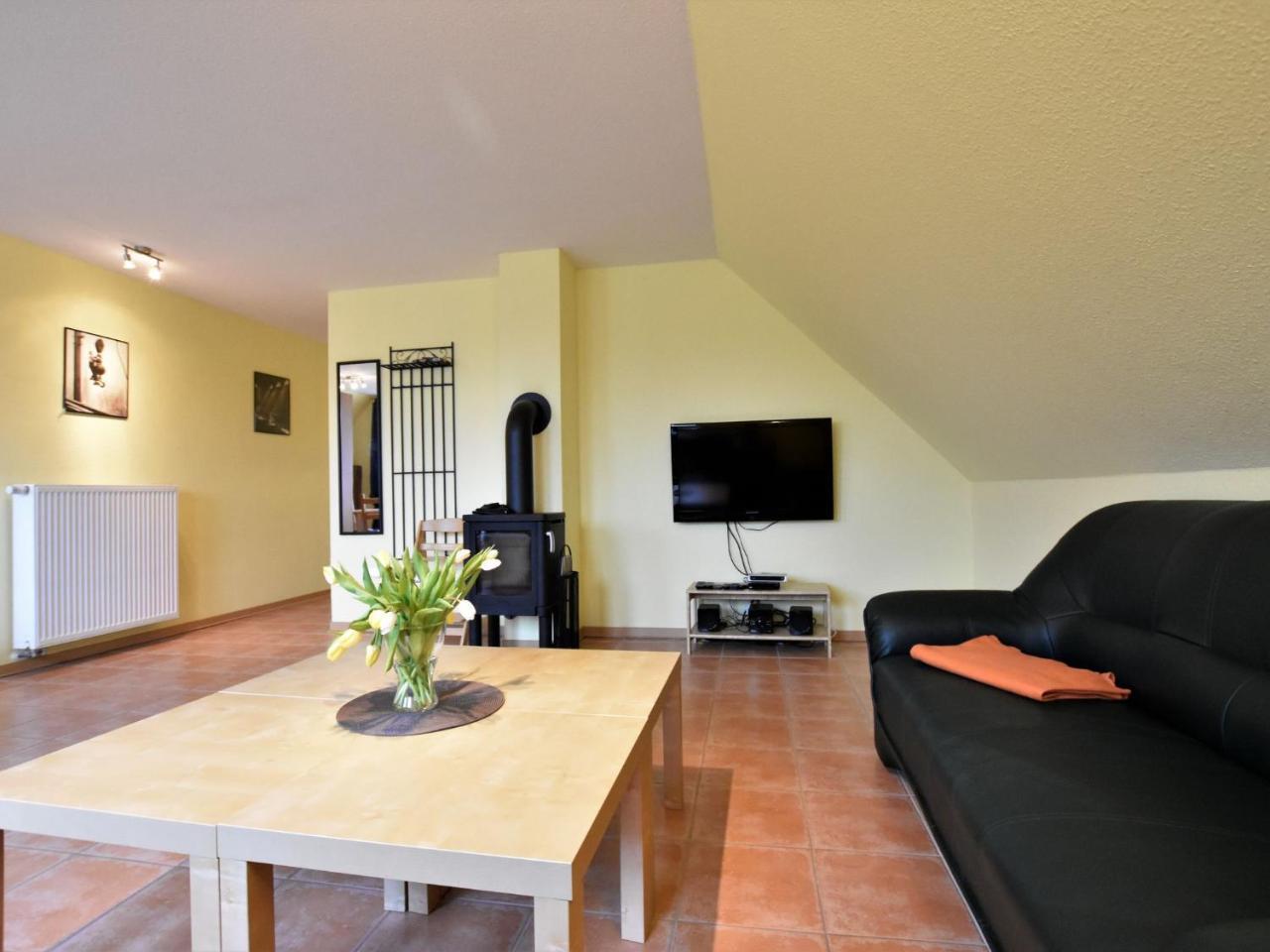 5-Bedroom Holiday Home In Zierow With Garden ภายนอก รูปภาพ
